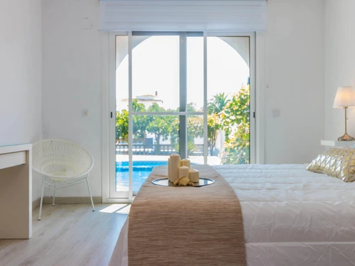 Villa Ampuriabrava, 3 dormitorios, 8 personas - photo_1012170690215