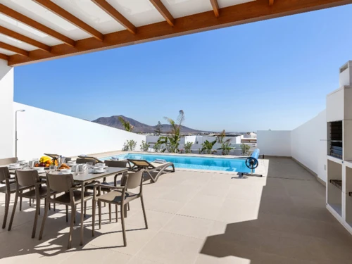 Villa Playa Blanca, 4 bedrooms, 8 persons - photo_1012170987924