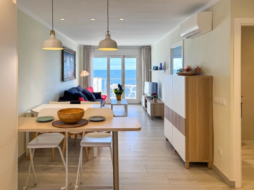 Apartment Roses, 2 bedrooms, 6 persons - photo_1011866184967