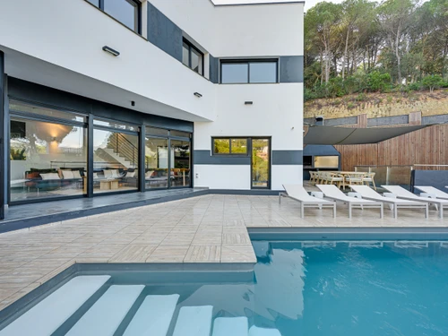 Villa Lloret de Mar, 5 Schlafzimmer, 14 Personen - photo_1012177862215