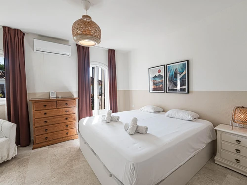 Apartamento Nerja, 2 dormitorios, 4 personas - photo_1012180066402