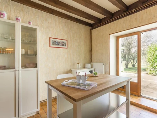 Gîte Cussy-le-Châtel, 3 pièces, 5 personnes - photo_1011695289446