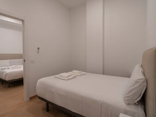 Apartment Valencia, 2 bedrooms, 2 persons - photo_1012187062947