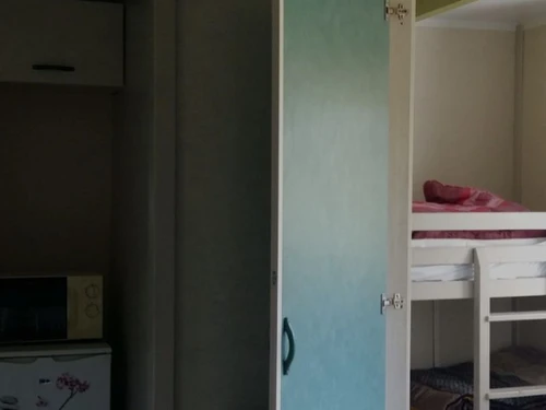 Camping Chazelles-sur-Lyon, 3 pièces, 4 personnes - photo_1012206025888