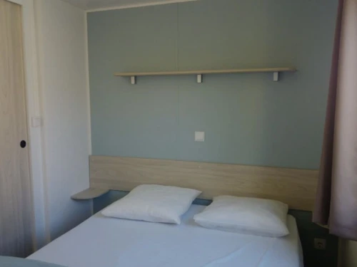 Camping Chazelles-sur-Lyon, 2 bedrooms, 4 persons - photo_1012206064882