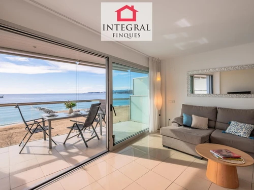 Apartment Palamós, 3 bedrooms, 6 persons - photo_18406592504