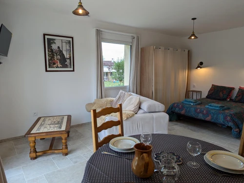 Estudio Baignes-Sainte-Radegonde, estudio, 2 personas - photo_1011626695091