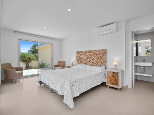 Villa Moraira, 4 dormitorios, 8 personas - photo_1011816669381