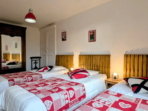 Gîte Domeyrat, 6 pièces, 14 personnes - photo_17075855646