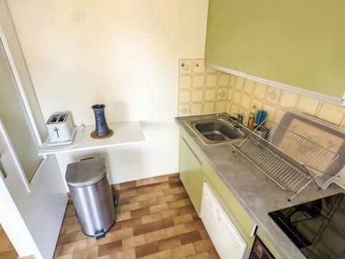 Apartment Six-Fours-les-Plages, studio flat, 2 persons - photo_1012217131147