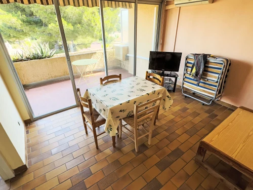 Apartment Six-Fours-les-Plages, studio flat, 2 persons - photo_1012217131147