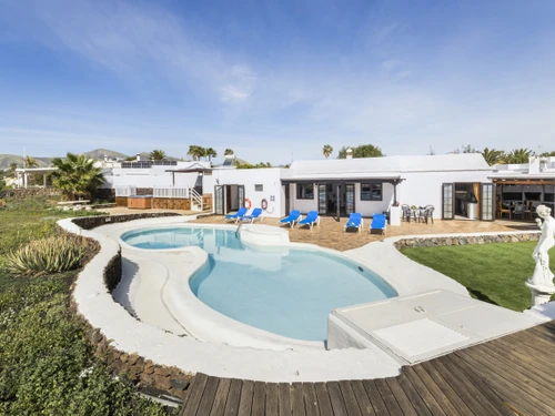 Villa Puerto del Carmen, 3 bedrooms, 6 persons - photo_1012212789195