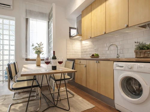 Apartment Madrid, 2 bedrooms, 6 persons - photo_1011773852245