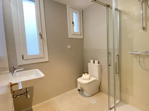 Studio Madrid, studio flat, 4 persons - photo_1011773852539