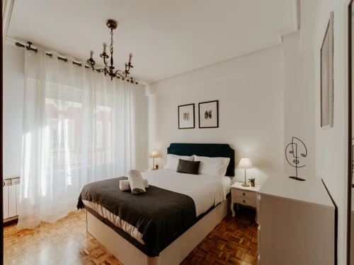 Apartamento Logroño, 3 dormitorios, 8 personas - photo_1012213070386