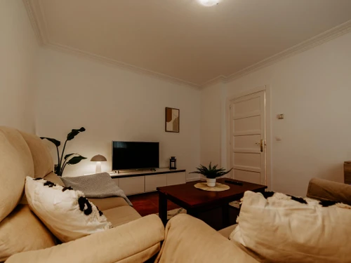 Apartamento Logroño, 4 dormitorios, 8 personas - photo_1012213069400