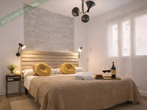 Apartment Madrid, 2 bedrooms, 5 persons - photo_1011773853650