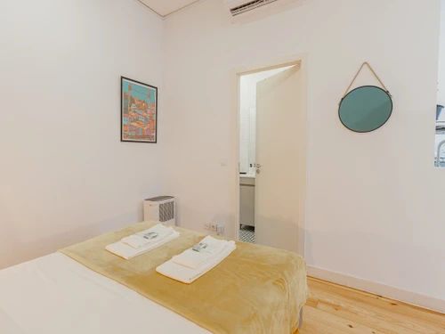 Apartment Porto, 1 bedroom, 2 persons - photo_1012229840148