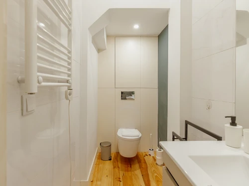 Apartment Porto, 1 bedroom, 2 persons - photo_1012229840148