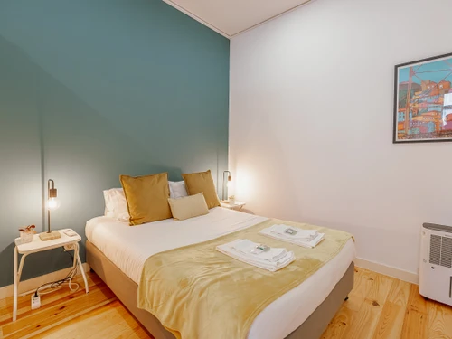 Apartment Porto, 1 bedroom, 2 persons - photo_1012229840148