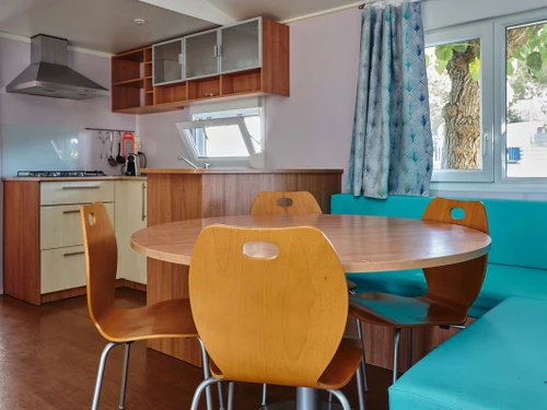 Camping Pals, 2 bedrooms, 6 persons - photo_1012229907198