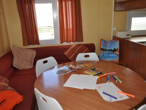 Camping Pals, 3 bedrooms, 6 persons - photo_1012229908053