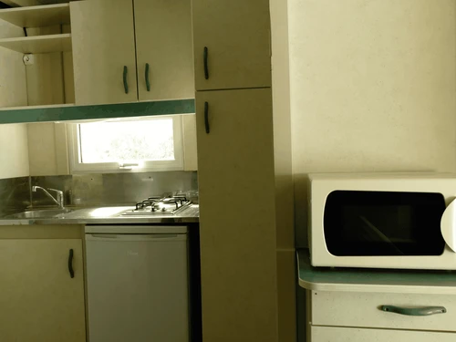 Camping Villecroze, 4 bedrooms, 8 persons - photo_1012229910839