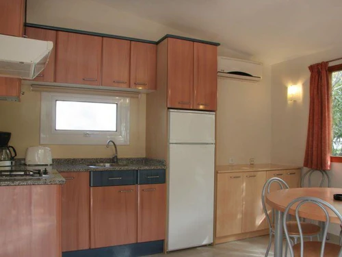 Camping Vilanova i la Geltrú, 2 bedrooms, 6 persons - photo_1012229914981