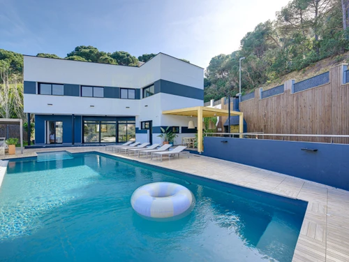 Villa Lloret de Mar, 5 dormitorios, 14 personas - photo_1012177862215