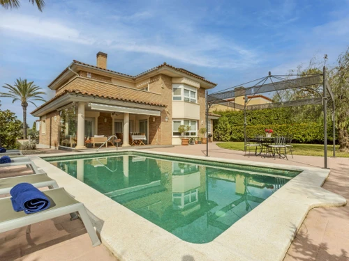 Villa Cambrils, 4 dormitorios, 8 personas - photo_9884650779