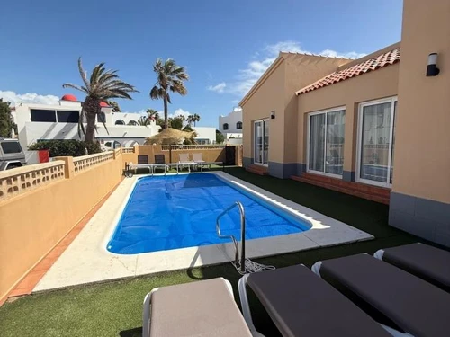 Villa Corralejo, 4 bedrooms, 8 persons - photo_1012289357460