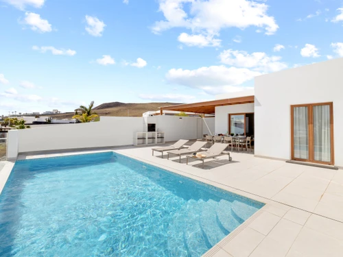 Villa Playa Blanca, 4 bedrooms, 8 persons - photo_1012177865120