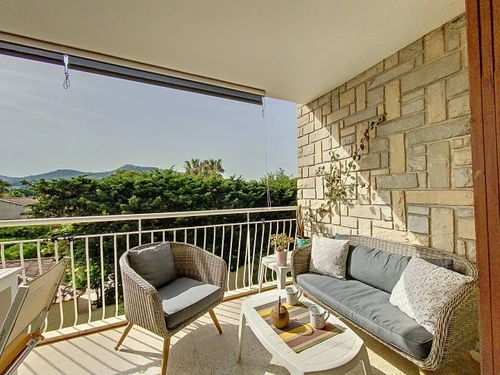 Apartment Saint-Cyr-sur-Mer, 2 bedrooms, 4 persons - photo_1012325722756