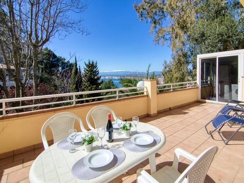 Apartment Roses, 2 bedrooms, 4 persons - photo_1011865196430