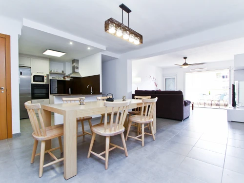 Apartamento La Pineda, 4 dormitorios, 10 personas - photo_1012340997791