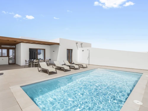 Villa Playa Blanca, 4 dormitorios, 8 personas - photo_1012177864210