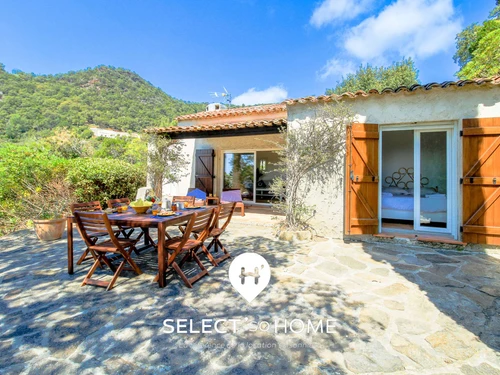Villa Rayol-Canadel-sur-Mer, 2 bedrooms, 6 persons - photo_1011823244494