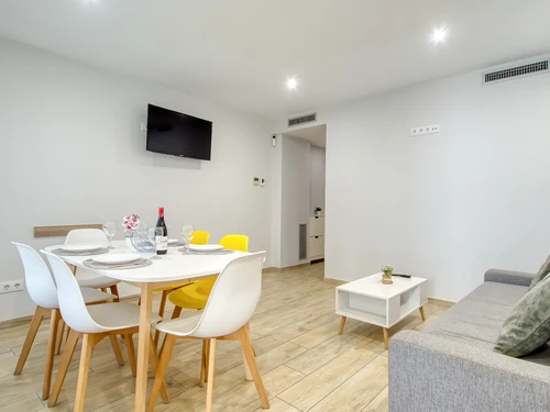 Ferienwohnung Roses, 2 Schlafzimmer, 4 Personen - photo_1012393184795