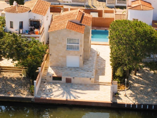 Villa Ampuriabrava, 4 dormitorios, 8 personas - photo_19081735402