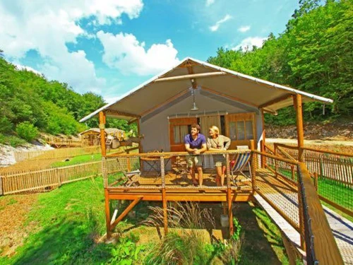 Camping Coly-Saint-Amand, 2 bedrooms, 4 persons - photo_1012416113023