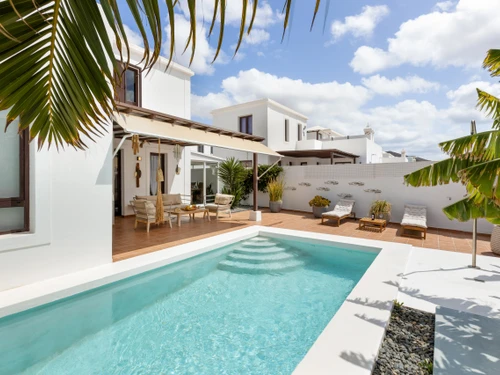 Villa Playa Blanca, 2 bedrooms, 4 persons - photo_1012471348344