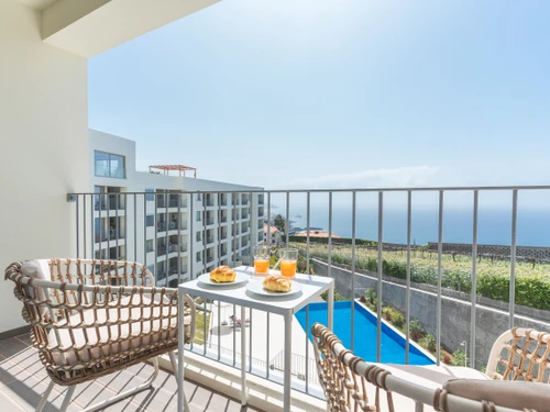 Apartment Câmara de Lobos, 1 bedroom, 4 persons - photo_1012471356744