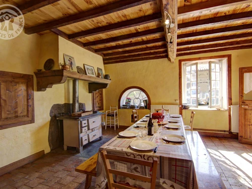 Gîte Saint-Martin-la-Sauveté, 6 pièces, 10 personnes - photo_14252089253