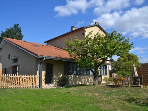 Casa rural Chazelles-sur-Lyon, 4 dormitorios, 9 personas - photo_14634559113