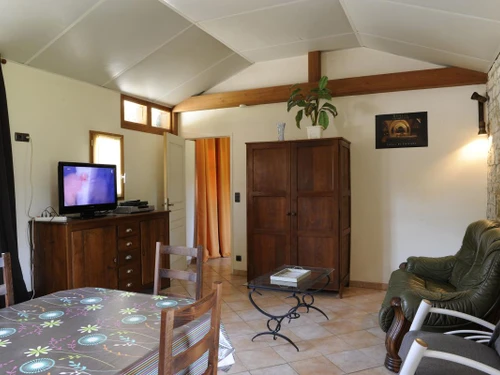 Gîte Colombé-le-Sec, 3 pièces, 4 personnes - photo_14732414456
