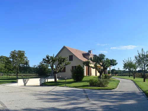 Gîte Les Bréviaires, 9 pièces, 14 personnes - photo_14881319095