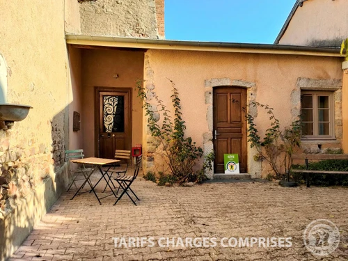 Casa rural Saint-Haon-le-Châtel, 2 dormitorios, 6 personas - photo_17038135076