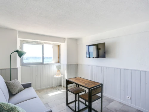 Apartment Le Lavandou, studio flat, 2 persons - photo_13610388719