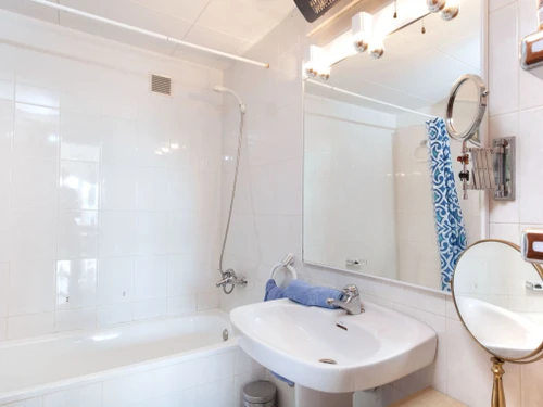 Villa Sta Cristina d'Aro, 3 bedrooms, 6 persons - photo_13817357855