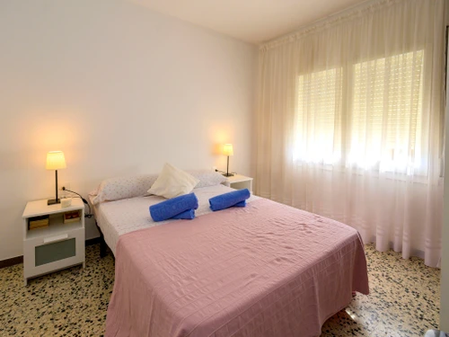 Apartment Cunit, 3 bedrooms, 6 persons - photo_14414916414